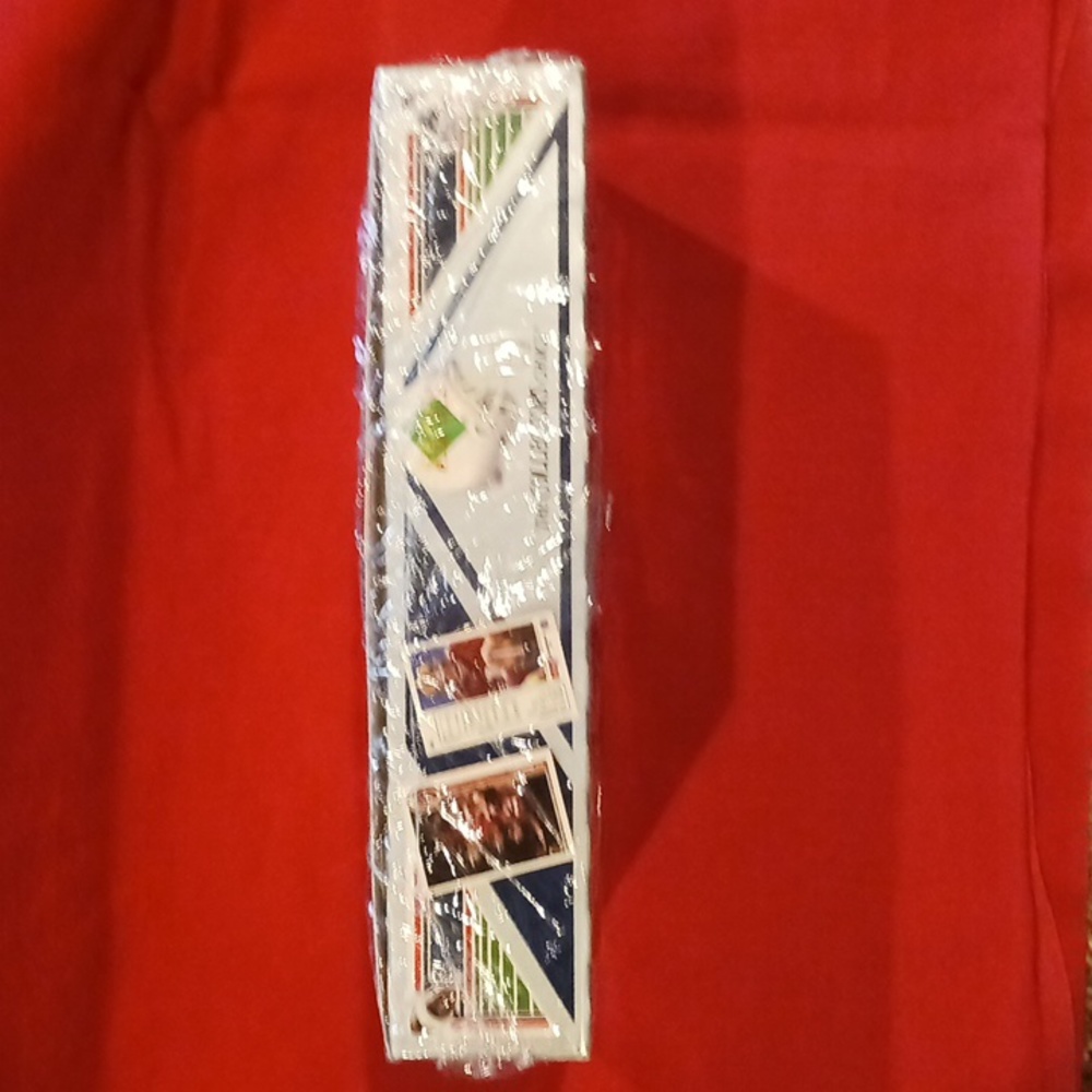 1991 Upper Deck NFL Football Trading Cards Unopened Box - Picture 5 of 7